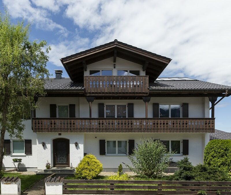 Dachsanierung mit Gaube in Schwangau