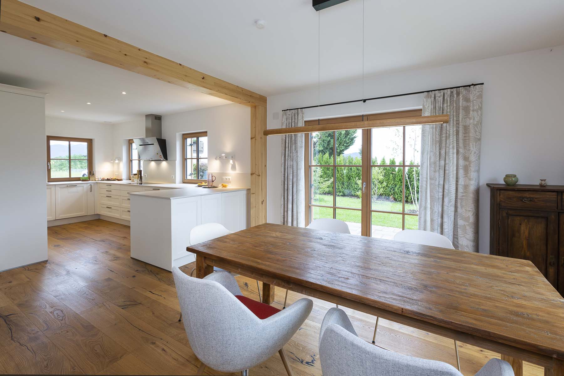 Essbereich mit Küche