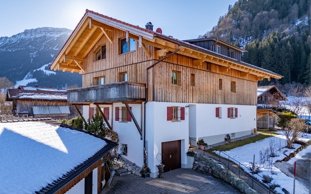 Aufstockung Zwei-Familienhaus in Pfronten